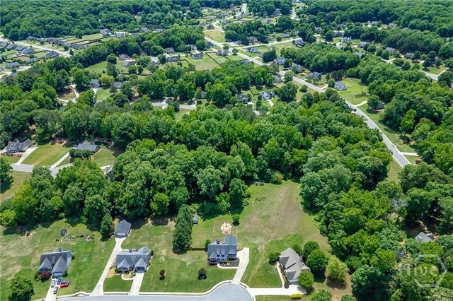 131 Wood Cove, Jefferson, GA 30549