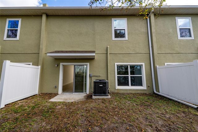 460 LAKE SHORE PARKWAY, Davenport, FL 33896