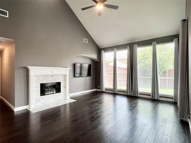 6902 Westover Drive, Rowlett, TX 75089