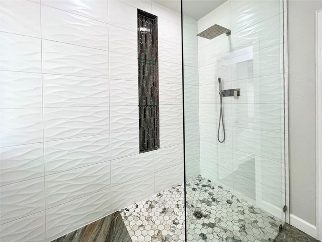 6902 Westover Drive, Rowlett, TX 75089
