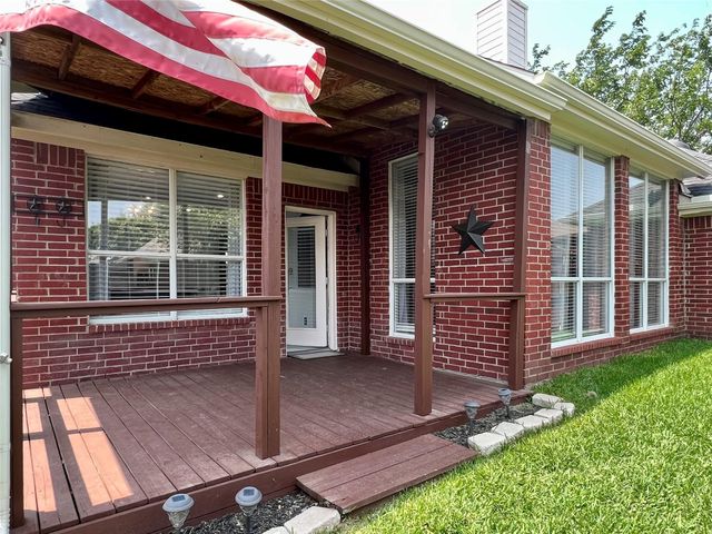6902 Westover Drive, Rowlett, TX 75089