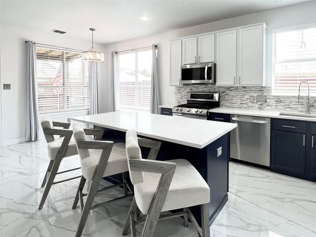 6902 Westover Drive, Rowlett, TX 75089