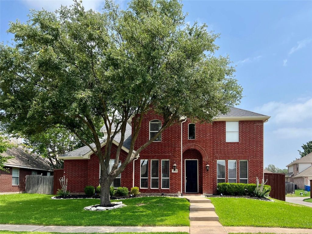 6902 Westover Drive, Rowlett, TX 75089