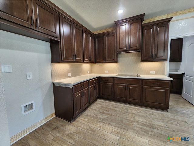 806 Eagle Heights Drive, Salado, TX 76571