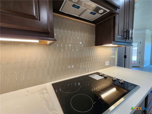 806 Eagle Heights Drive, Salado, TX 76571