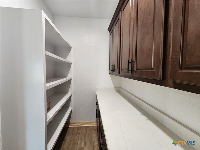 806 Eagle Heights Drive, Salado, TX 76571