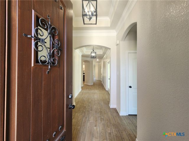 806 Eagle Heights Drive, Salado, TX 76571