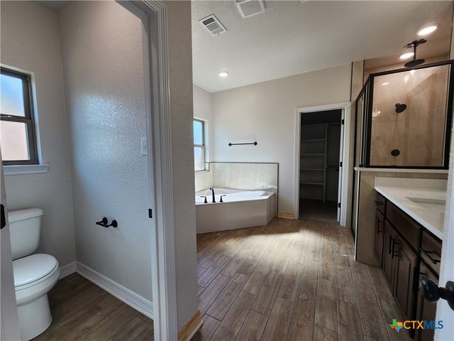 806 Eagle Heights Drive, Salado, TX 76571