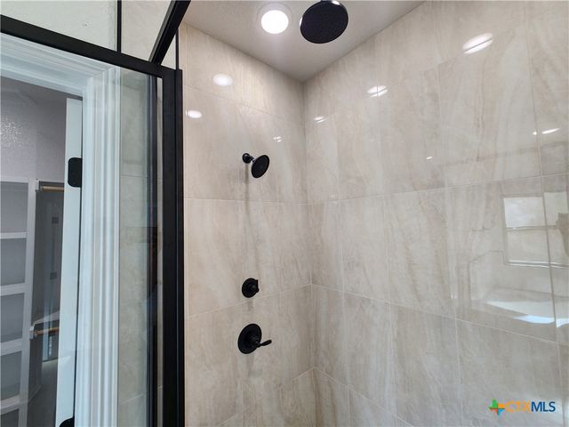 806 Eagle Heights Drive, Salado, TX 76571