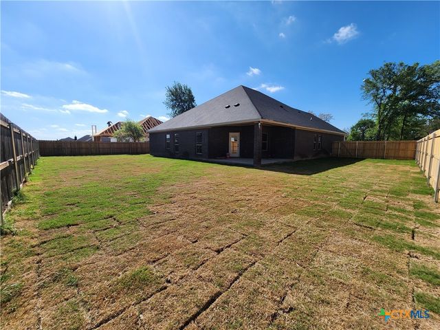 806 Eagle Heights Drive, Salado, TX 76571