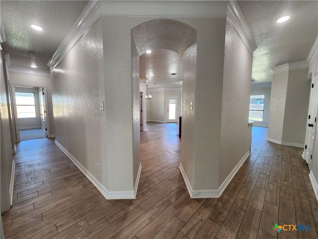 806 Eagle Heights Drive, Salado, TX 76571