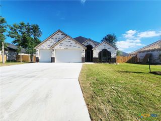 806 Eagle Heights Drive, Salado, TX 76571
