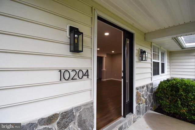 10204 COASTAL HWY, Milford, DE 19963