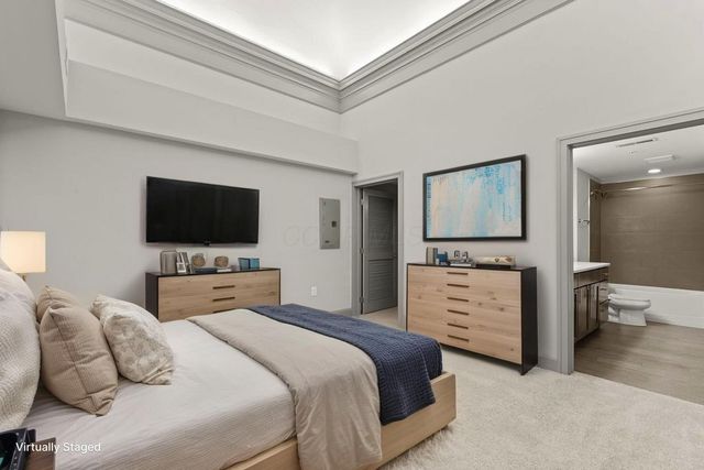 51 N High Street, 208, Columbus, OH 43215