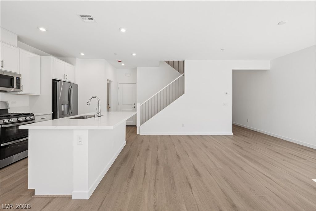 9221 Harworth Street, Las Vegas, NV 89166 — photo 3