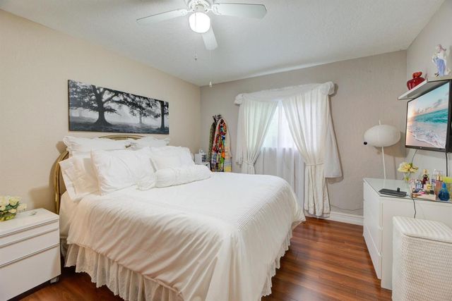 6500 SW 16th Court, North Lauderdale, FL 33068