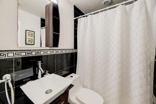 6500 SW 16th Court, North Lauderdale, FL 33068
