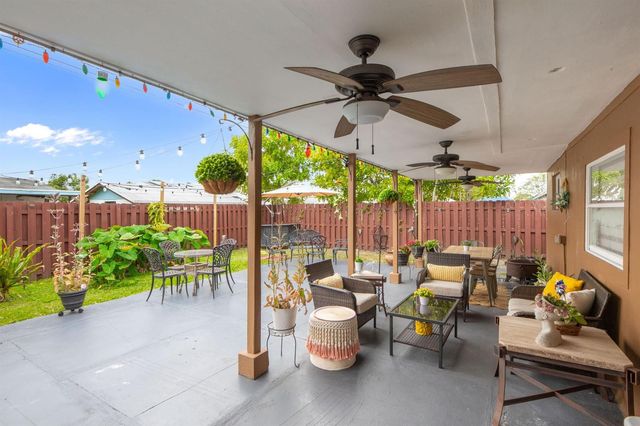6500 SW 16th Court, North Lauderdale, FL 33068
