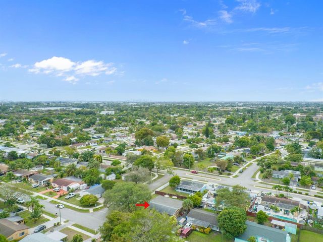 6500 SW 16th Court, North Lauderdale, FL 33068