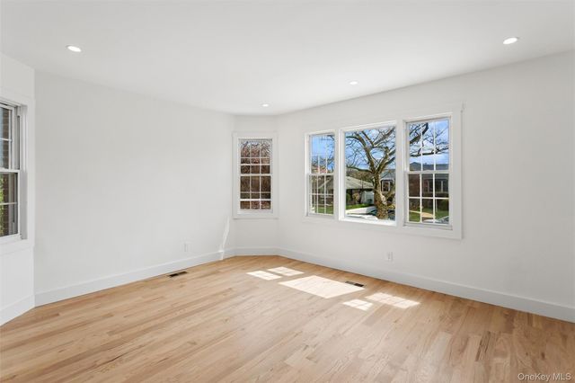 449 W Beech Street, Long Beach, NY 11561
