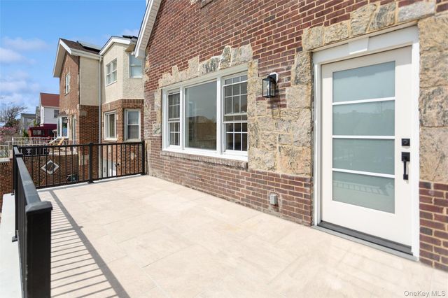 449 W Beech Street, Long Beach, NY 11561