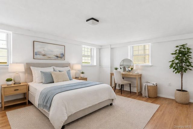449 W Beech Street, Long Beach, NY 11561