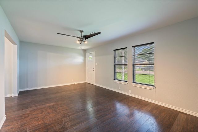 423 Elmo Street, La Marque, TX 77568