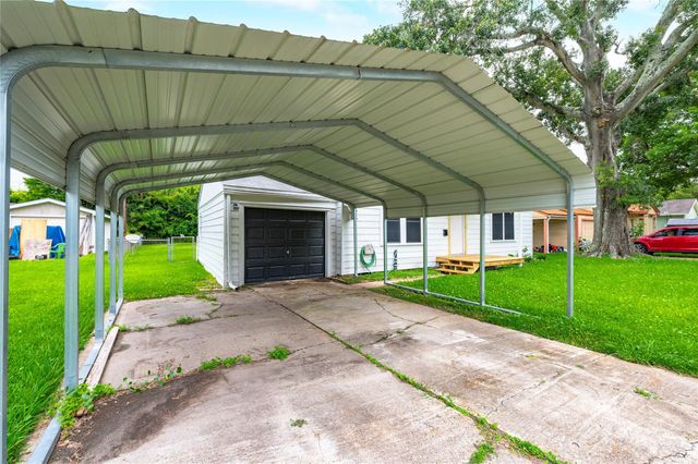 423 Elmo Street, La Marque, TX 77568