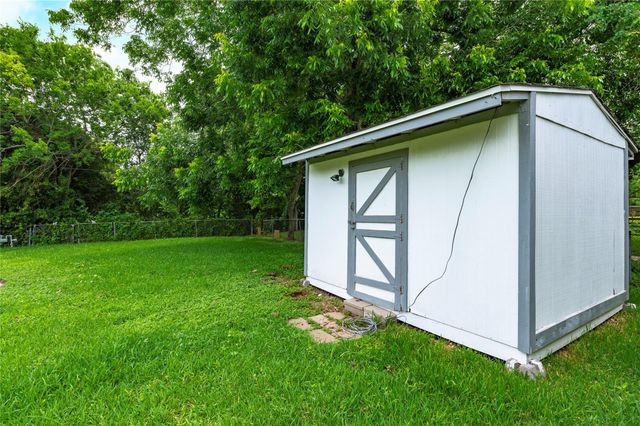 423 Elmo Street, La Marque, TX 77568
