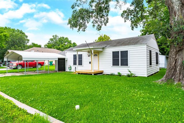 423 Elmo Street, La Marque, TX 77568