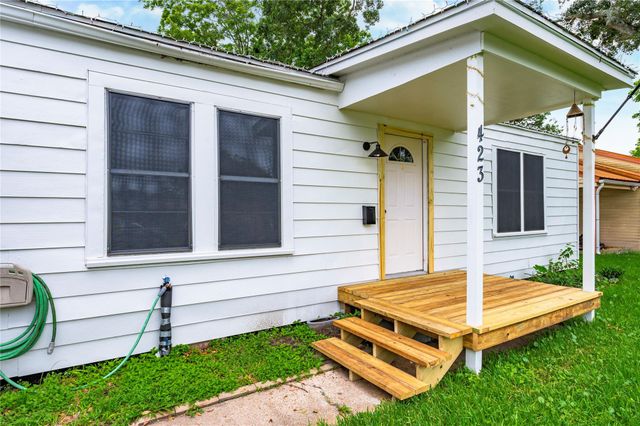 423 Elmo Street, La Marque, TX 77568