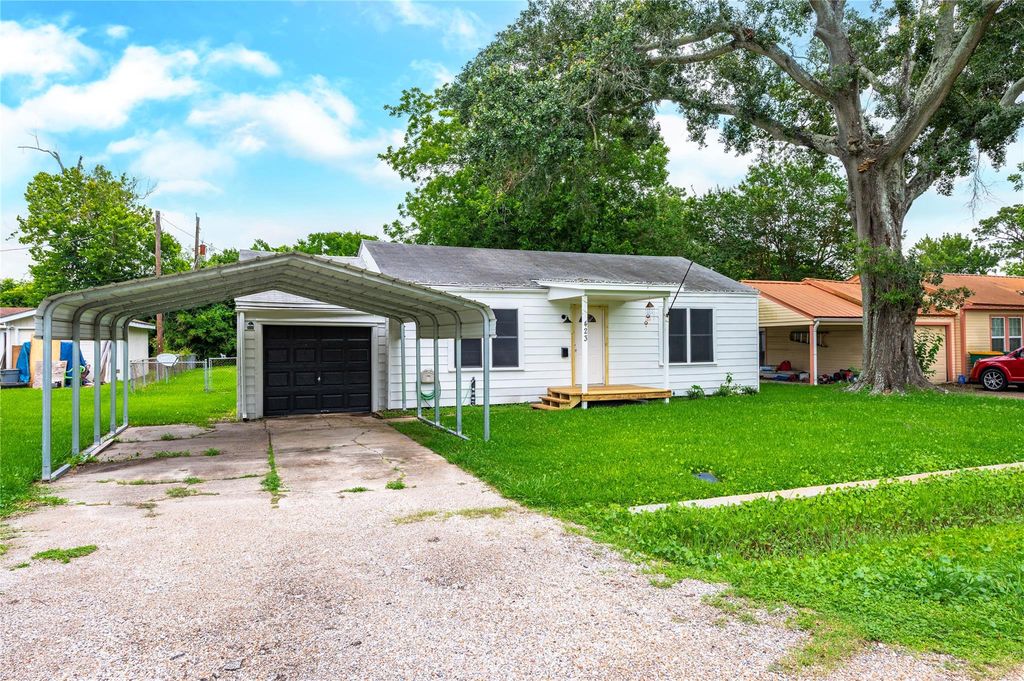 423 Elmo Street, La Marque, TX 77568