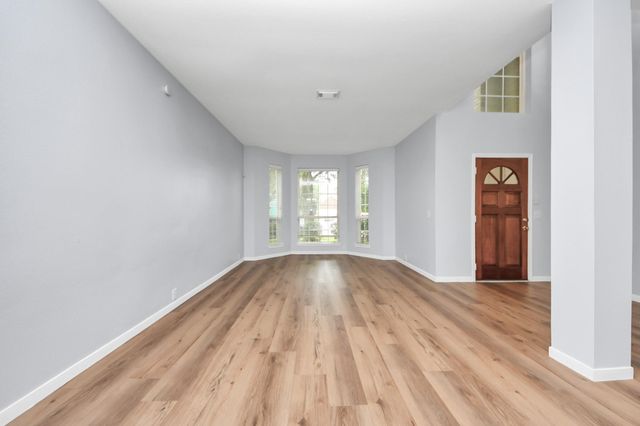 9002 Sundown Drive, Pearland, TX 77584