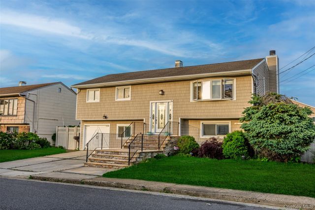 519 Nassau Avenue, Freeport, NY 11520