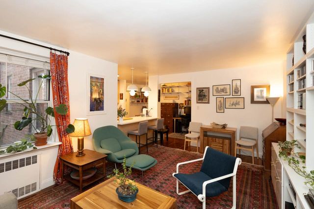 58 Dahill Road 3C, Brooklyn, NY 11218