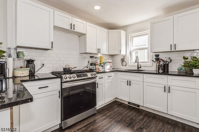 261 W Main St, Bound Brook Boro, NJ 08805