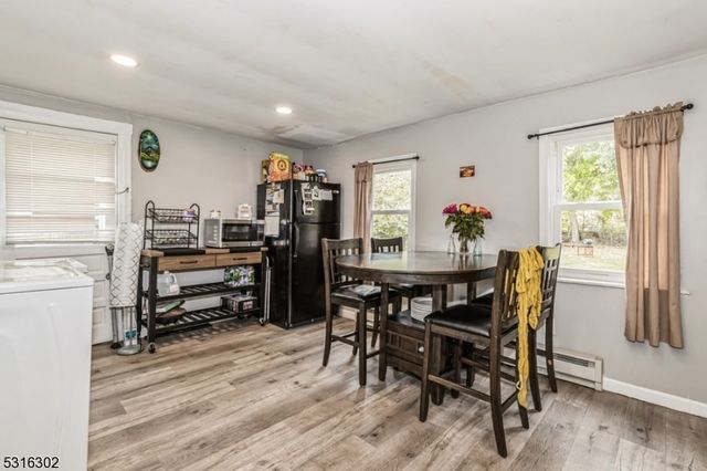 261 W Main St, Bound Brook Boro, NJ 08805