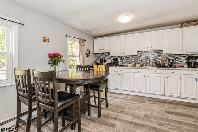 261 W Main St, Bound Brook Boro, NJ 08805