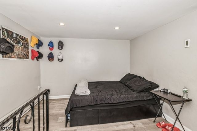 261 W Main St, Bound Brook Boro, NJ 08805