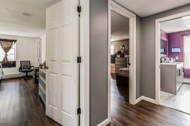 261 W Main St, Bound Brook Boro, NJ 08805