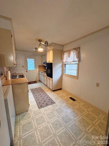 3955 Tower Road, Maiden, NC 28650