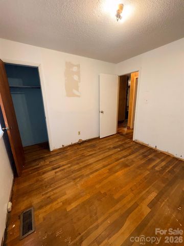 3955 Tower Road, Maiden, NC 28650