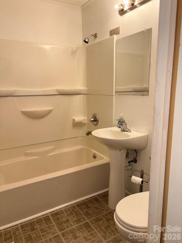 3955 Tower Road, Maiden, NC 28650