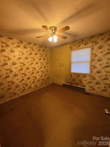 3955 Tower Road, Maiden, NC 28650