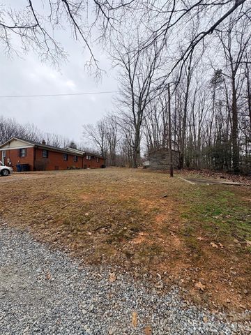 3955 Tower Road, Maiden, NC 28650