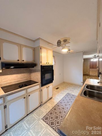 3955 Tower Road, Maiden, NC 28650