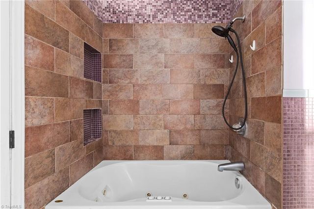 4850 Stony Creek Lane, Winston-salem, NC 27127