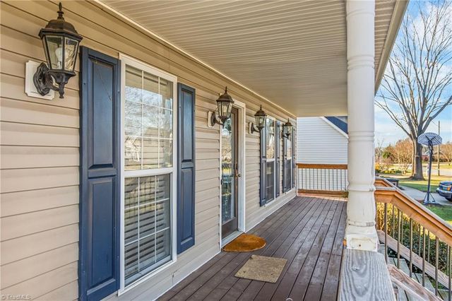 4850 Stony Creek Lane, Winston-salem, NC 27127