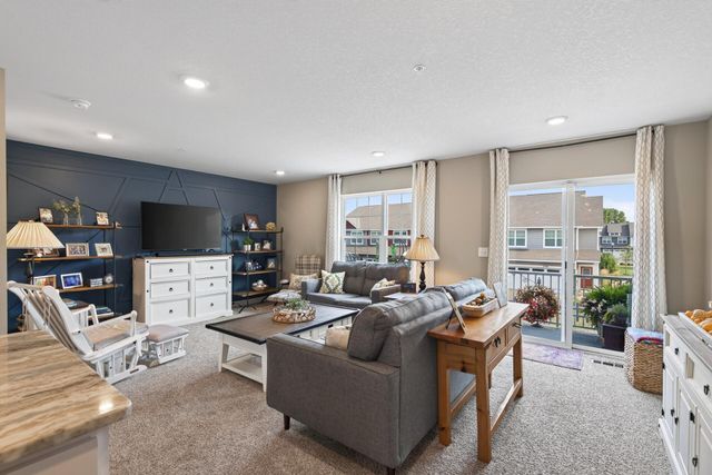 11184 Balsam Pointe Trail, Dayton, MN 55327