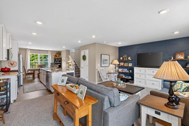 11184 Balsam Pointe Trail, Dayton, MN 55327